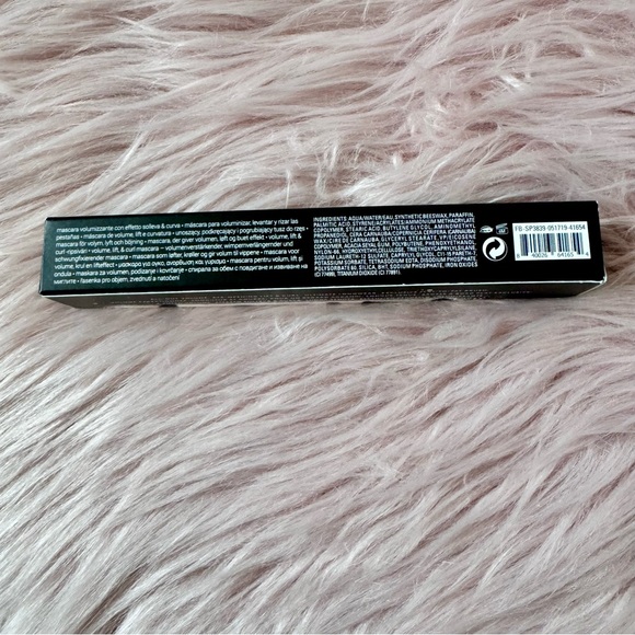 Gently Beauty Full Frontal Volume, Lift & Curl Mascara - Picture 3 of 4